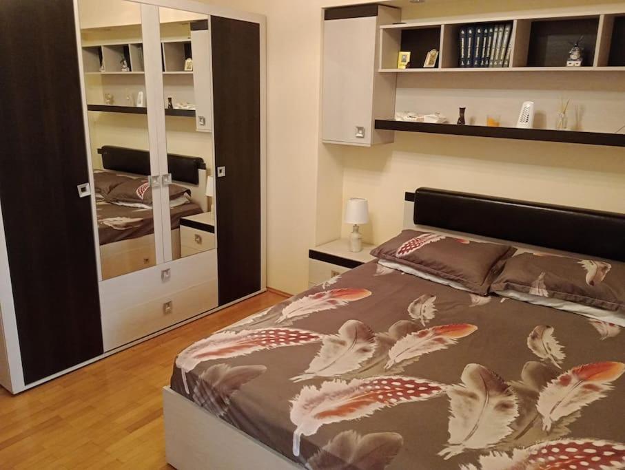 Apartament Ultracentral Kfc Craiova Eksteriør billede